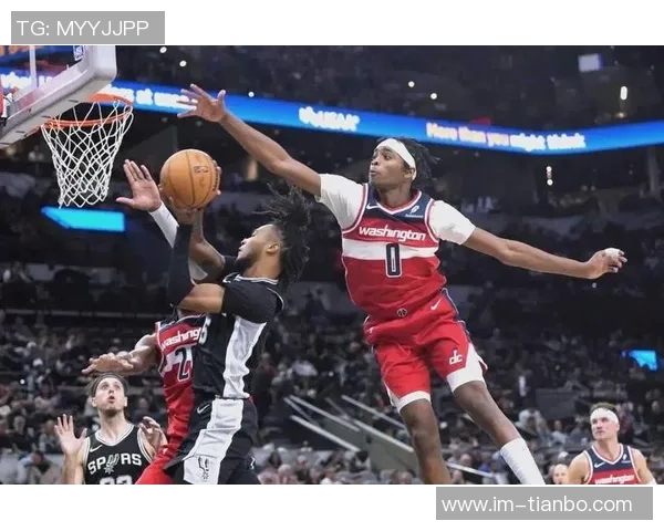 马刺团队协作显神威九人轮换全员得分六人上双助力胜利